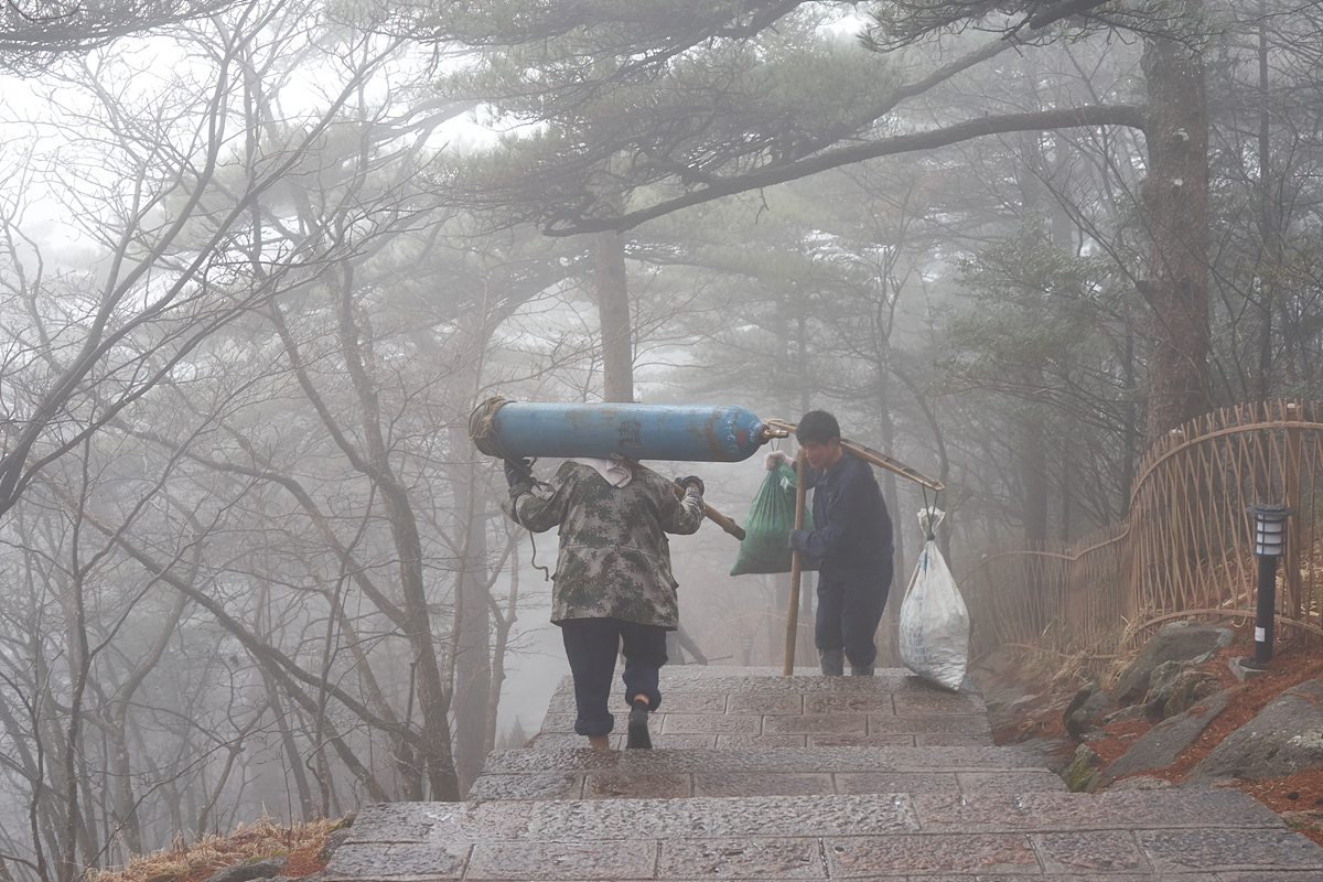 b2ffc05aa761a42acf12f6567b46a0db_1548724